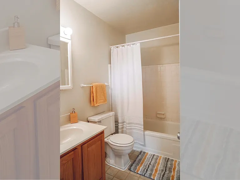 Roundtree — Photo 15