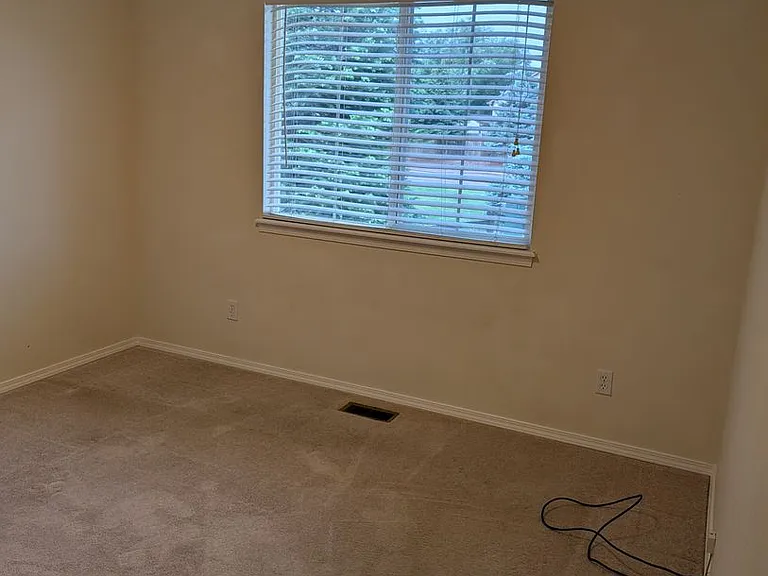 7113 Appletree Loop — Photo 13