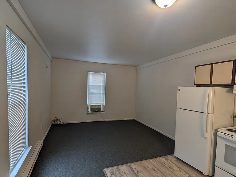 317 S Front St #3 — Photo 5