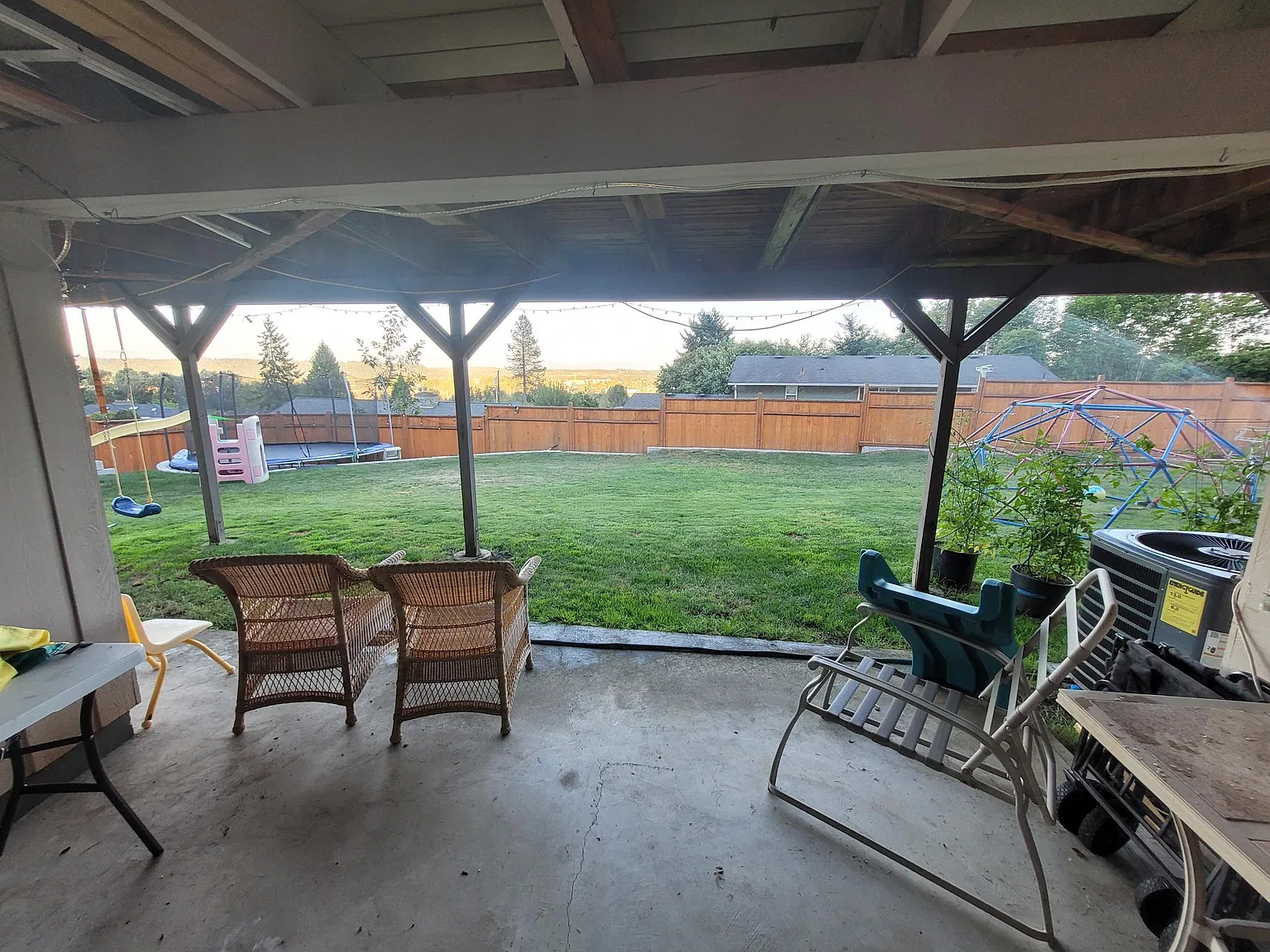 538 Aaby Dr — Photo 4
