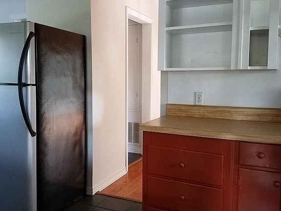 5th image of 3619 Lawson Dr