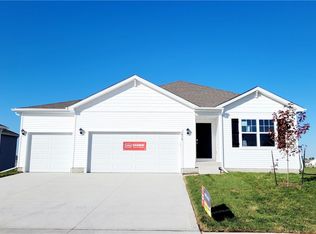 1012 Dee St SE, Bondurant, IA 50035