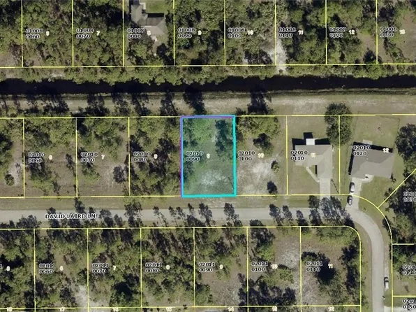719 David Laird Ln, Lehigh Acres, FL 33974