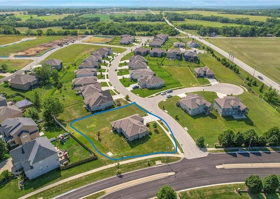 25259 W 83rd Ter, Lenexa, KS 66227 | Zillow