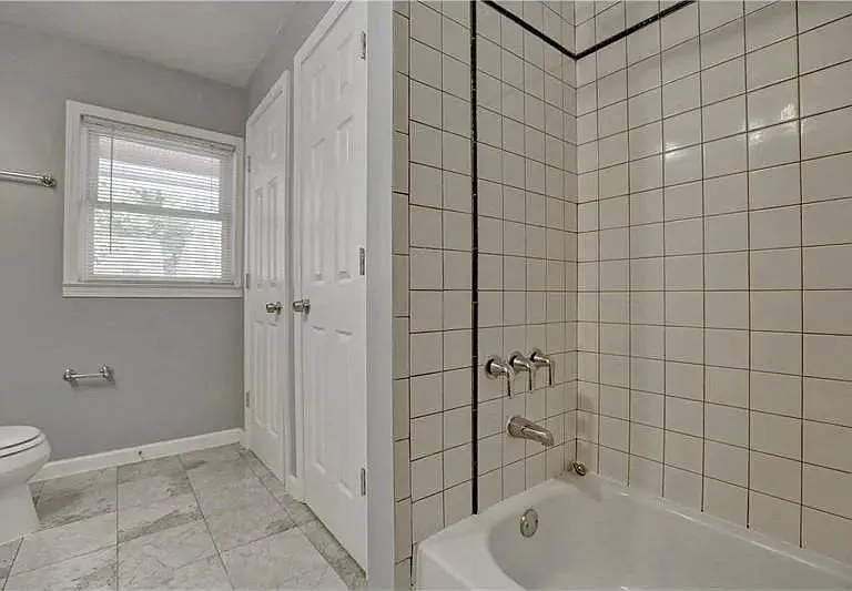 127 Sisson Ave — Photo 9