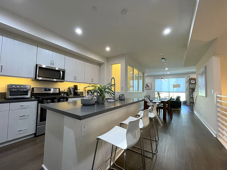 14107 W Monroe Pl — Photo 13