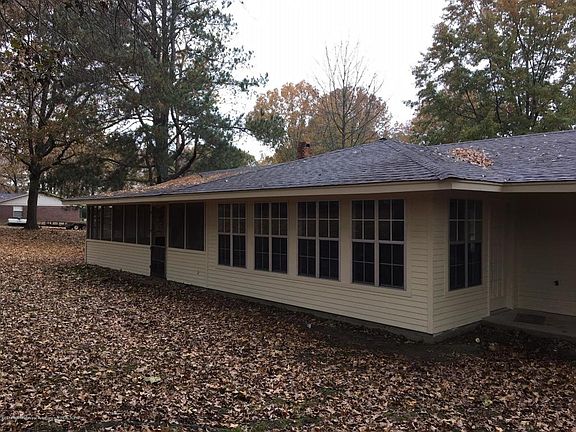 3rd image of 269 Crestfield Rd