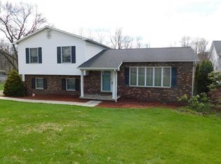 310 Railroad St, Bradenville, PA 15620