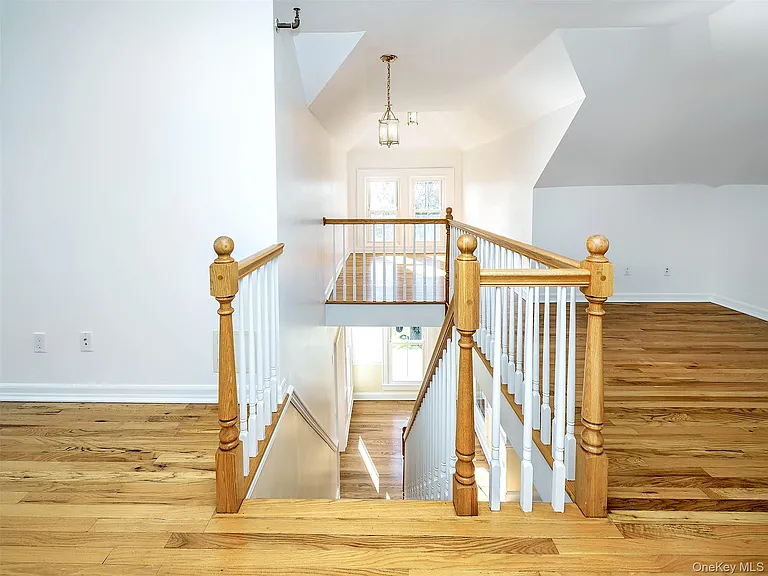 26 Summit Ave #2 — Photo 23