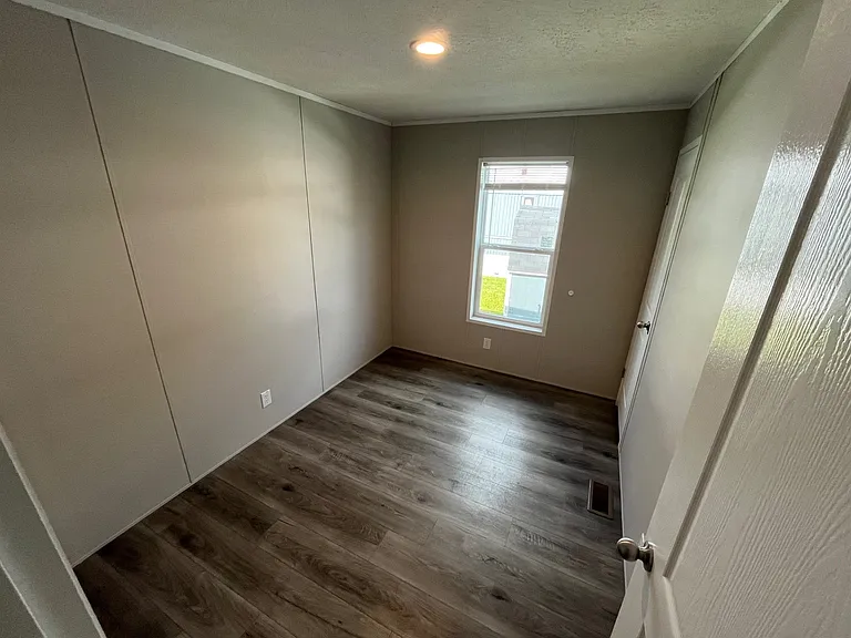 1023 Doune Dr — Photo 4