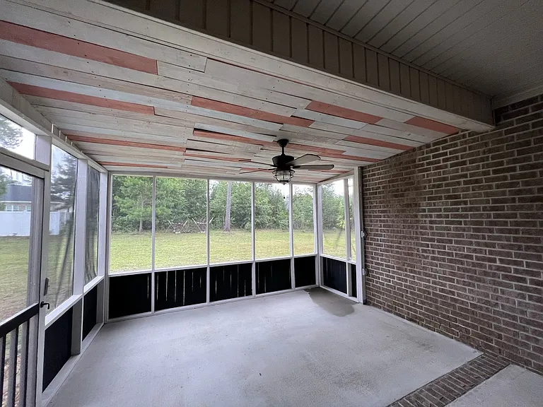 407 Tradewind Trl — Photo 25