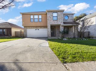 9827 Diamond Cliff Dr, Helotes, TX 78023
