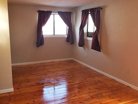 4th image of 1312 Concord Dr