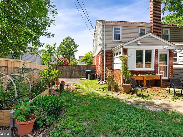 6011 Williamsburg Rd — Photo 31