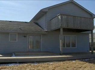 14683 Summit Dr, Clive, IA 50325