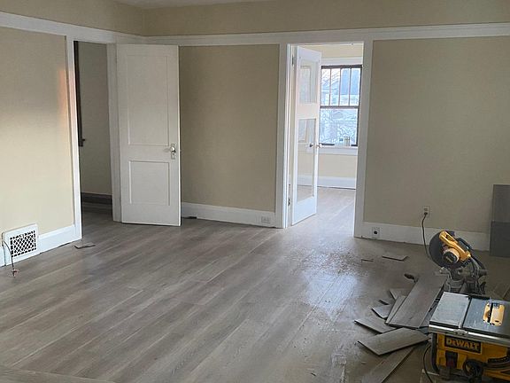 3rd image of 1124 21st Ave #2