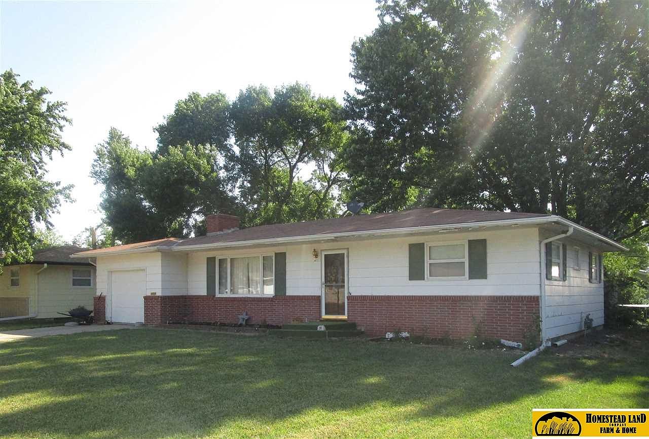 1720 N 17th St Beatrice NE 68310 Zillow