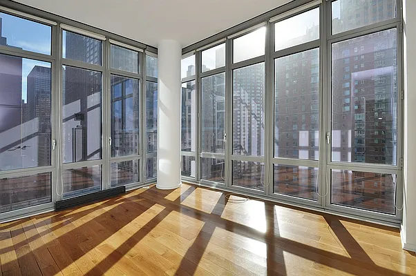 Rented by Corcoran | media 38