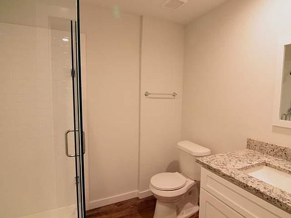 5th image of 2406 Emmett St #201
