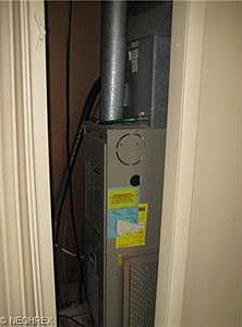4th image of 1279 E 359th St