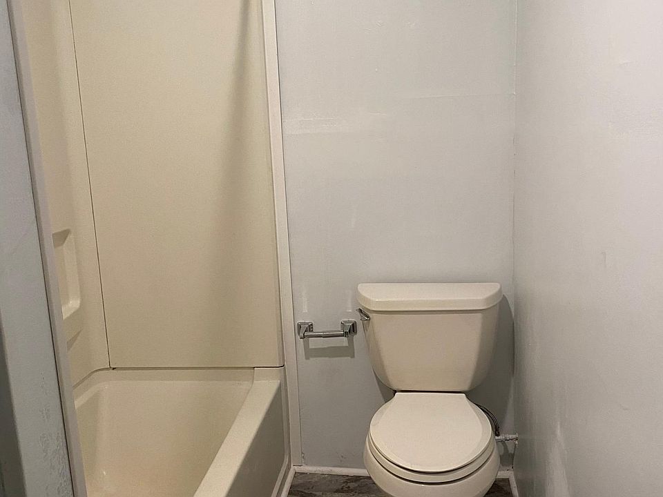 Bathroom next to master bedroom