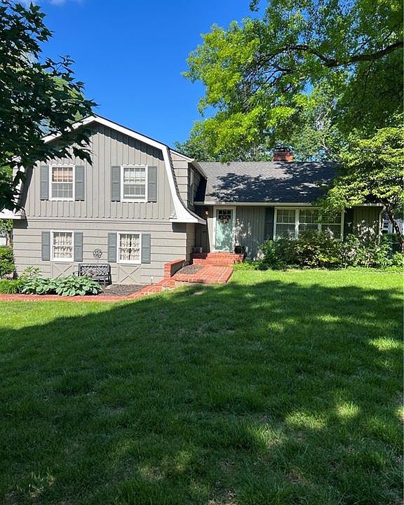 1st image of 8444 Beverly Dr