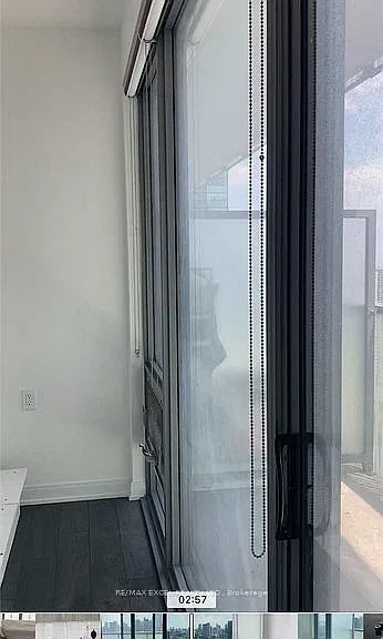 50 Charles St E #2805 — Photo 8