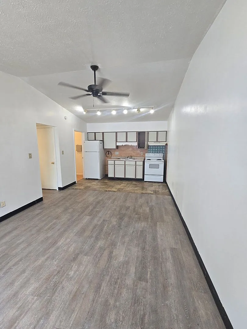 742 Loews Blvd — Photo 4