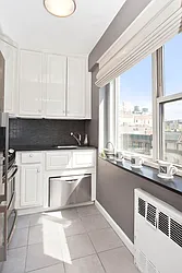 Sold by Ann Weintraub, Ltd.