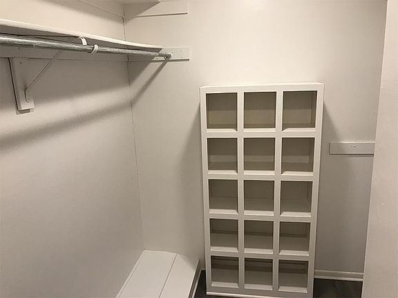 4th image of 320 S Arnaz Dr #101