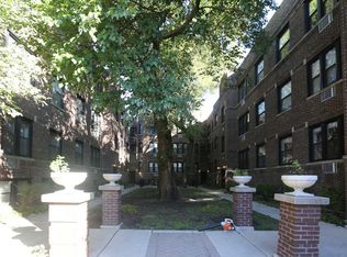 742 W Addison St, Chicago, IL 60613