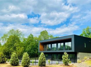 44 Mill Dm, Stone Ridge, NY 12484