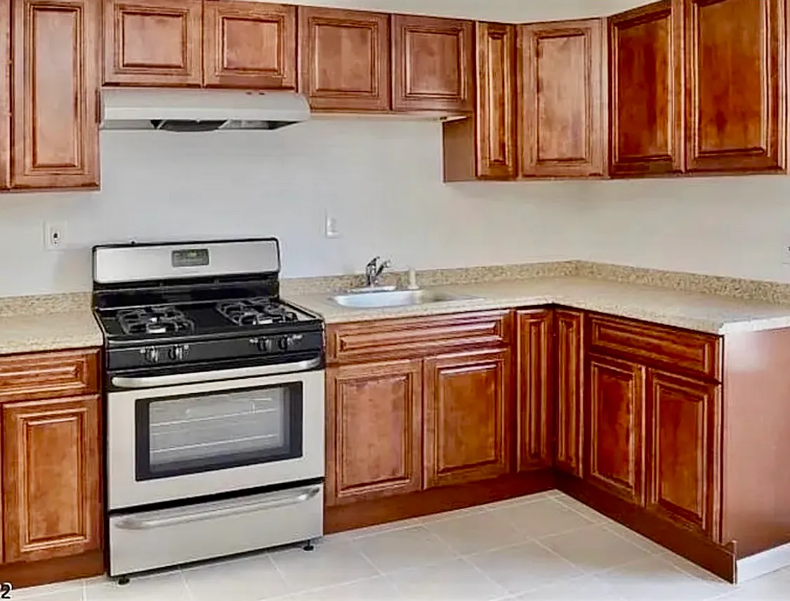 2 bed, 950 sqft, $2,900 — Photo 2