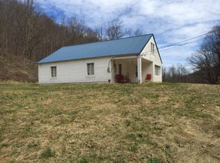 807 Amonate Rd, Bandy, VA 24602