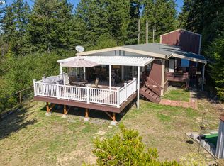 17847 Rainbow Rock Rd, Brookings, OR 97415
