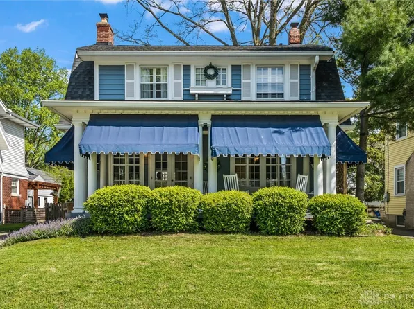 121 Forrer Blvd, Oakwood, OH 45419