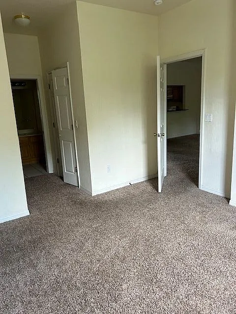 2 bed, 2.0 bath, 1100 sqft, $1,600 — Photo 4