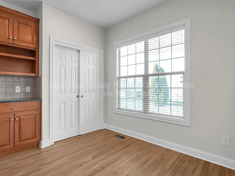 9580 Mission Dr — Photo 11