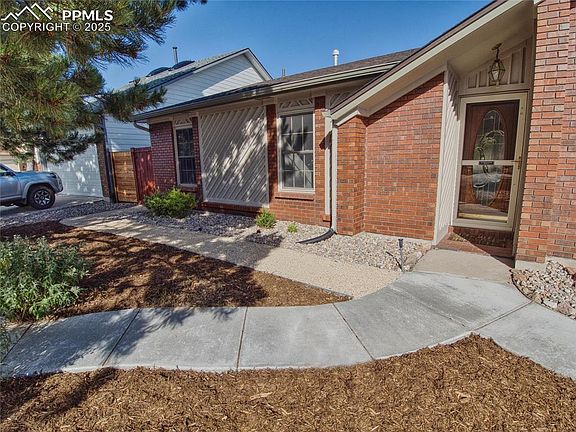 2nd image of 7865 Big Pine Ct