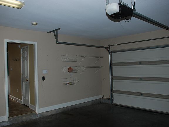 4th image of 10903 Parkgate Ln