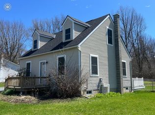 22 Sunset Dr, Vergennes, VT 05491