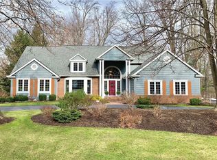 853 Hardwood Ct, Gates Mills, OH 44040