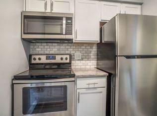 33302 Kingslane Ct, Farmington, MI 48336