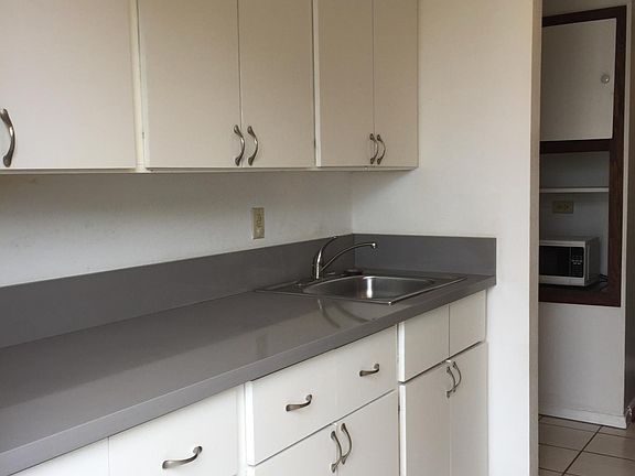 KITCHENETTE (no oven) + Solid Surface Counter + Induction Cooktop