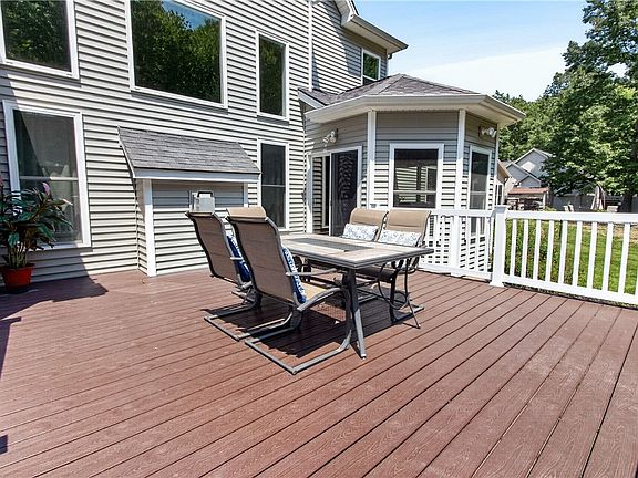 5th image of 267 Dove Tree Ln