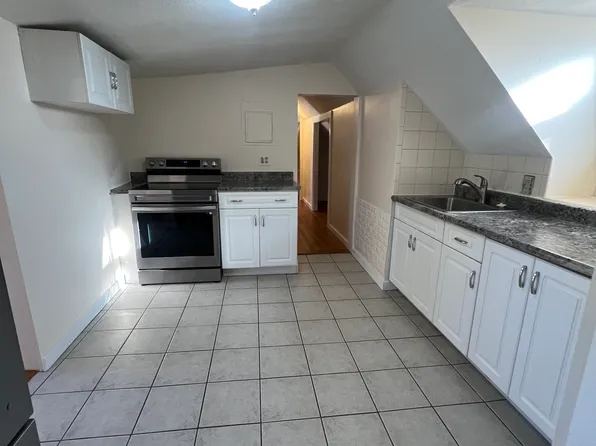 5 Autumn St #2, Somerville, MA 02145