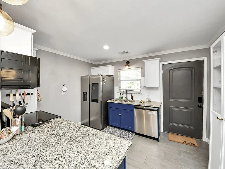 7032 Conley St — Photo 11