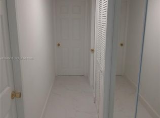 8405 NW 8th St APT 311, Miami, FL 33126