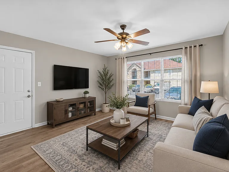 Nevin Place Apartments — Photo 57