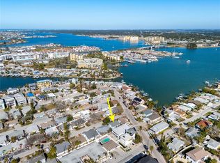 255 146th Ave E, Madeira Beach, FL 33708